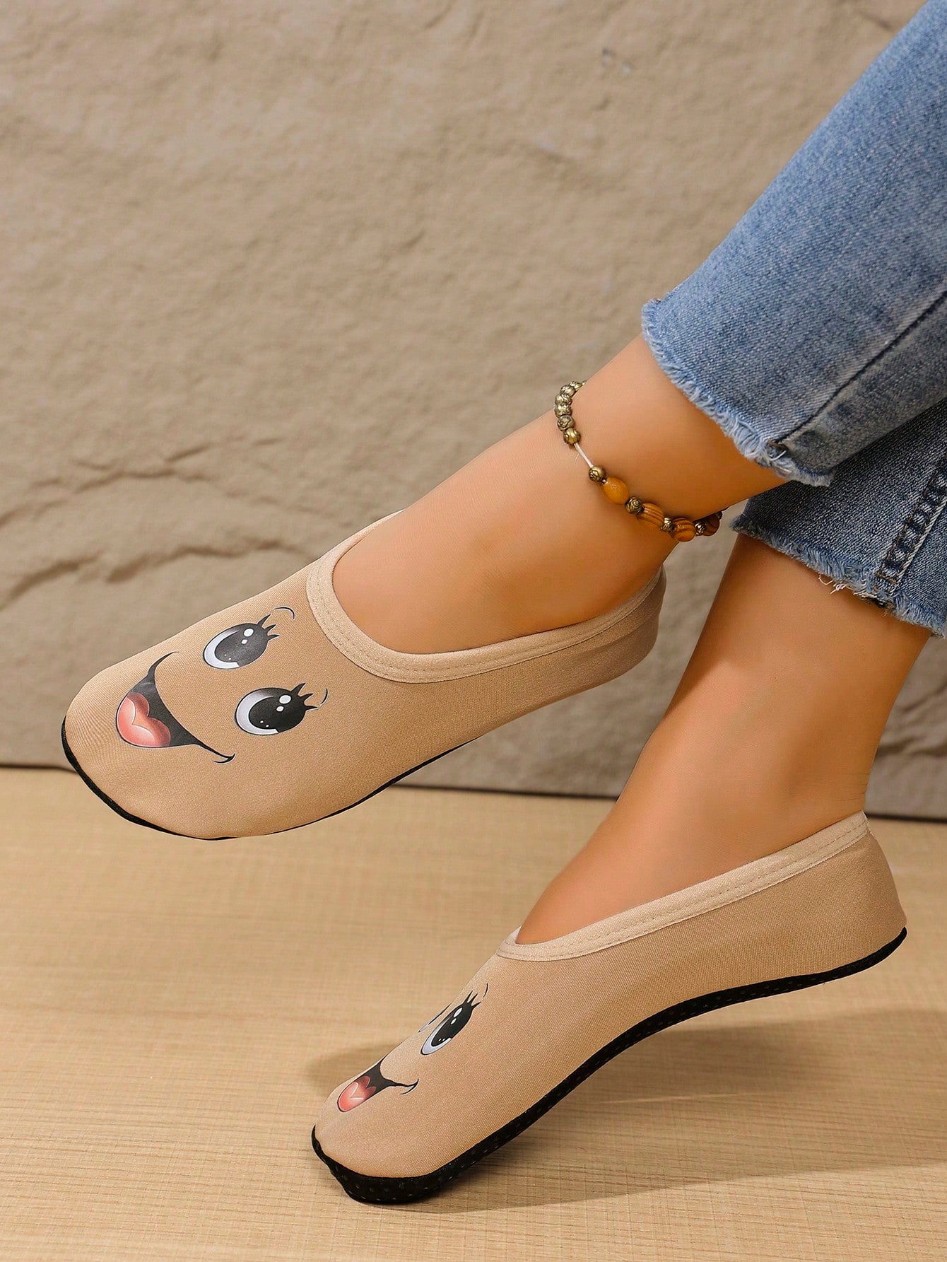 Women's Cute Face Design Breathable High Elastic Indoor House Slippers, Suitable For Home, Beach, Yoga, All Season