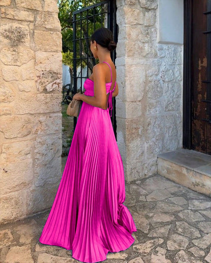 Women's Halter Neck Strapless Cutout Pleated Flowy Maxi Dress, Keyhole Detail A-Line Silhouette, Elegant Bohemian Style, Ideal For Beach Vac
