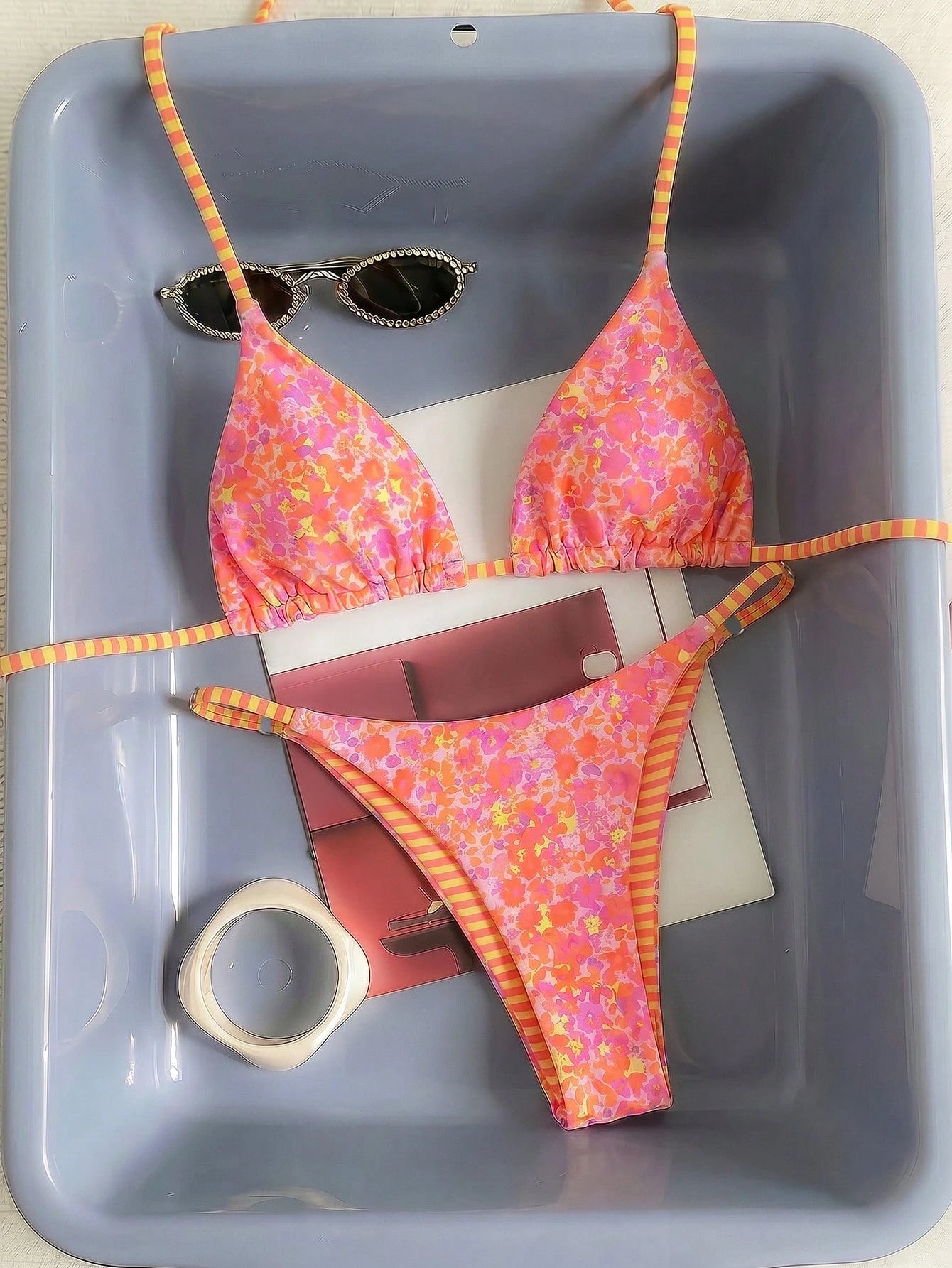Women's Sexy Fashionable Colorful Striped Two Pieces Swimwear, Backless Tie-Up Bikini Set, Beach Resort Cruise Wear For Summer Vacation