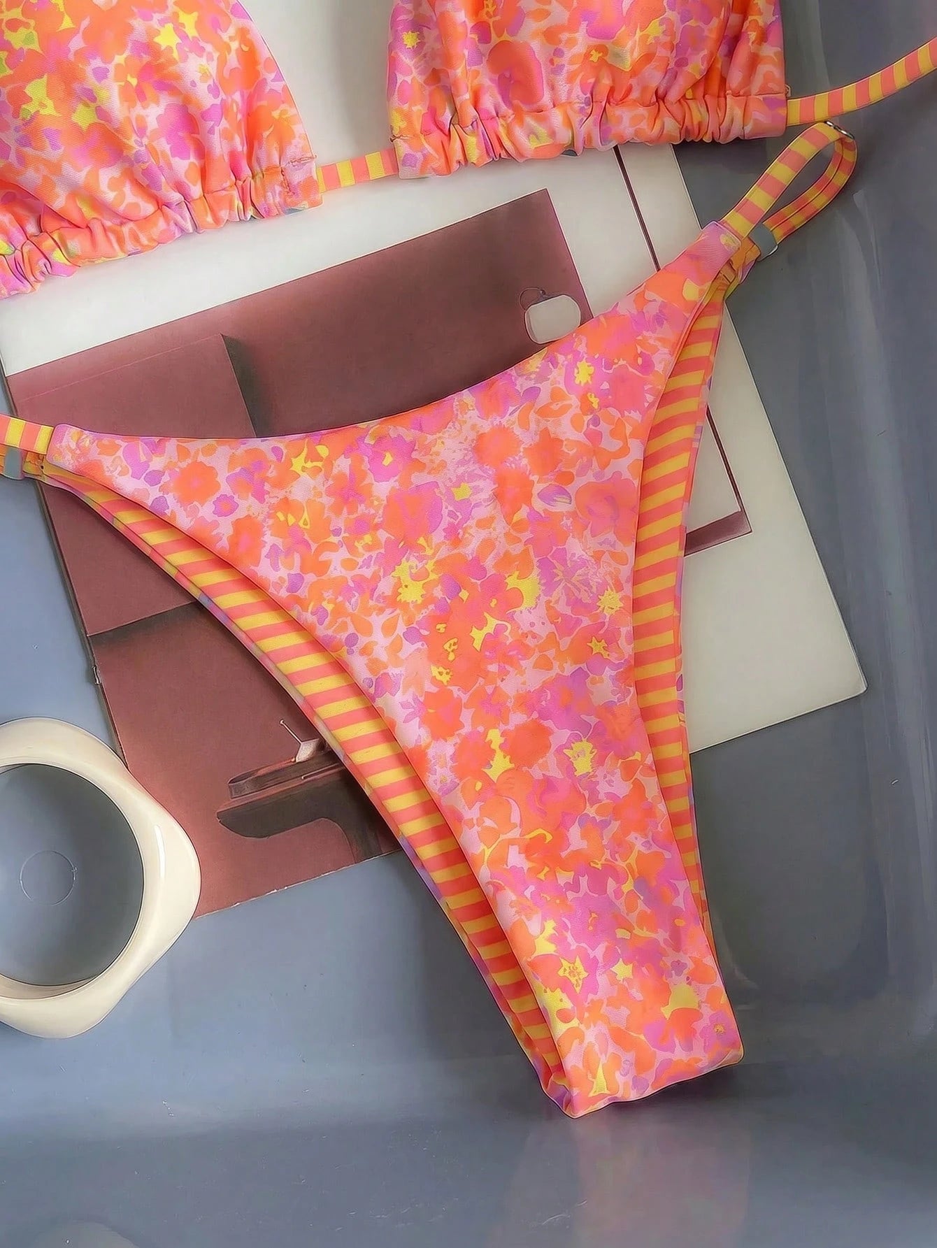 Women's Sexy Fashionable Colorful Striped Two Pieces Swimwear, Backless Tie-Up Bikini Set, Beach Resort Cruise Wear For Summer Vacation