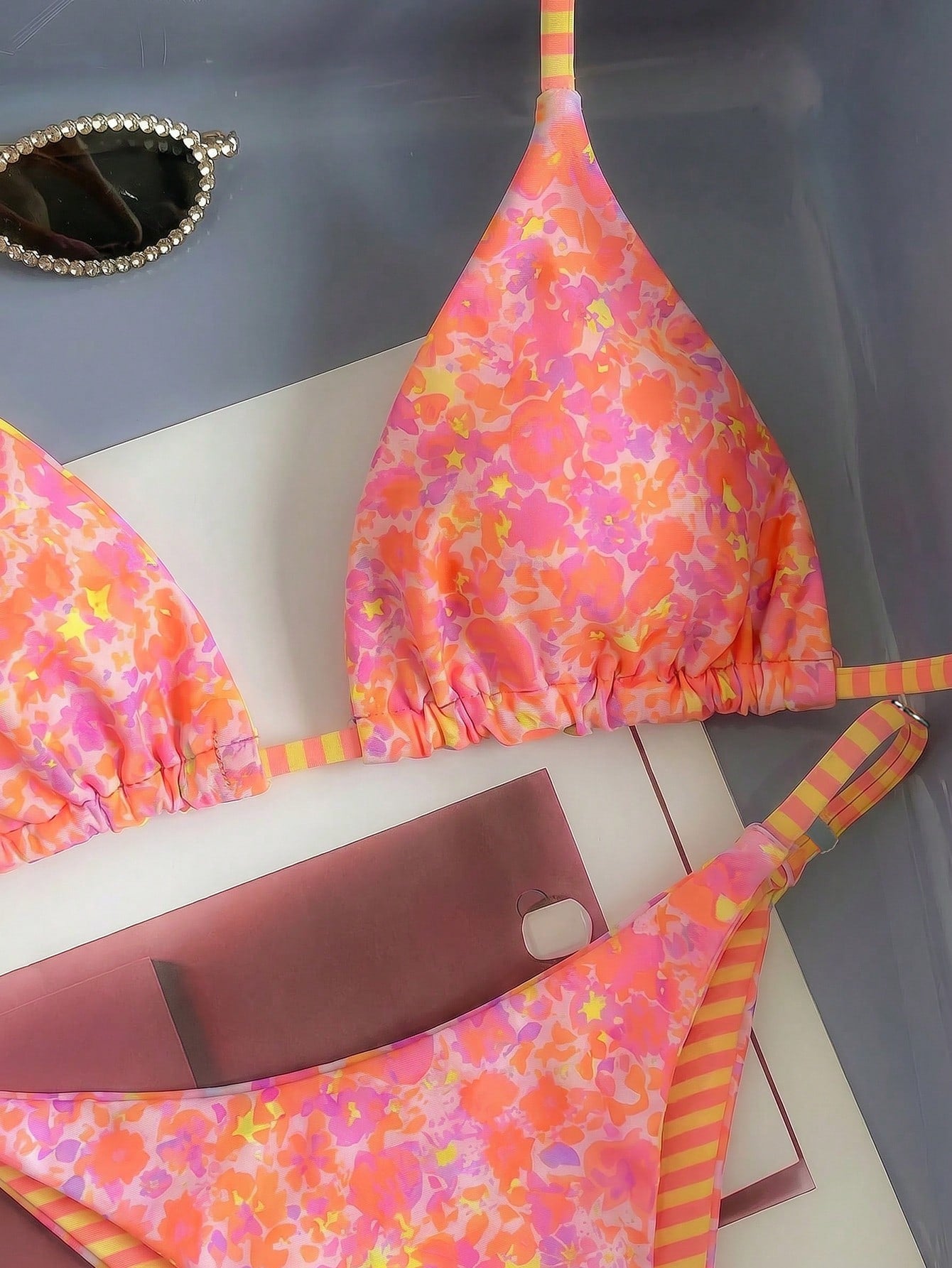 Women's Sexy Fashionable Colorful Striped Two Pieces Swimwear, Backless Tie-Up Bikini Set, Beach Resort Cruise Wear For Summer Vacation