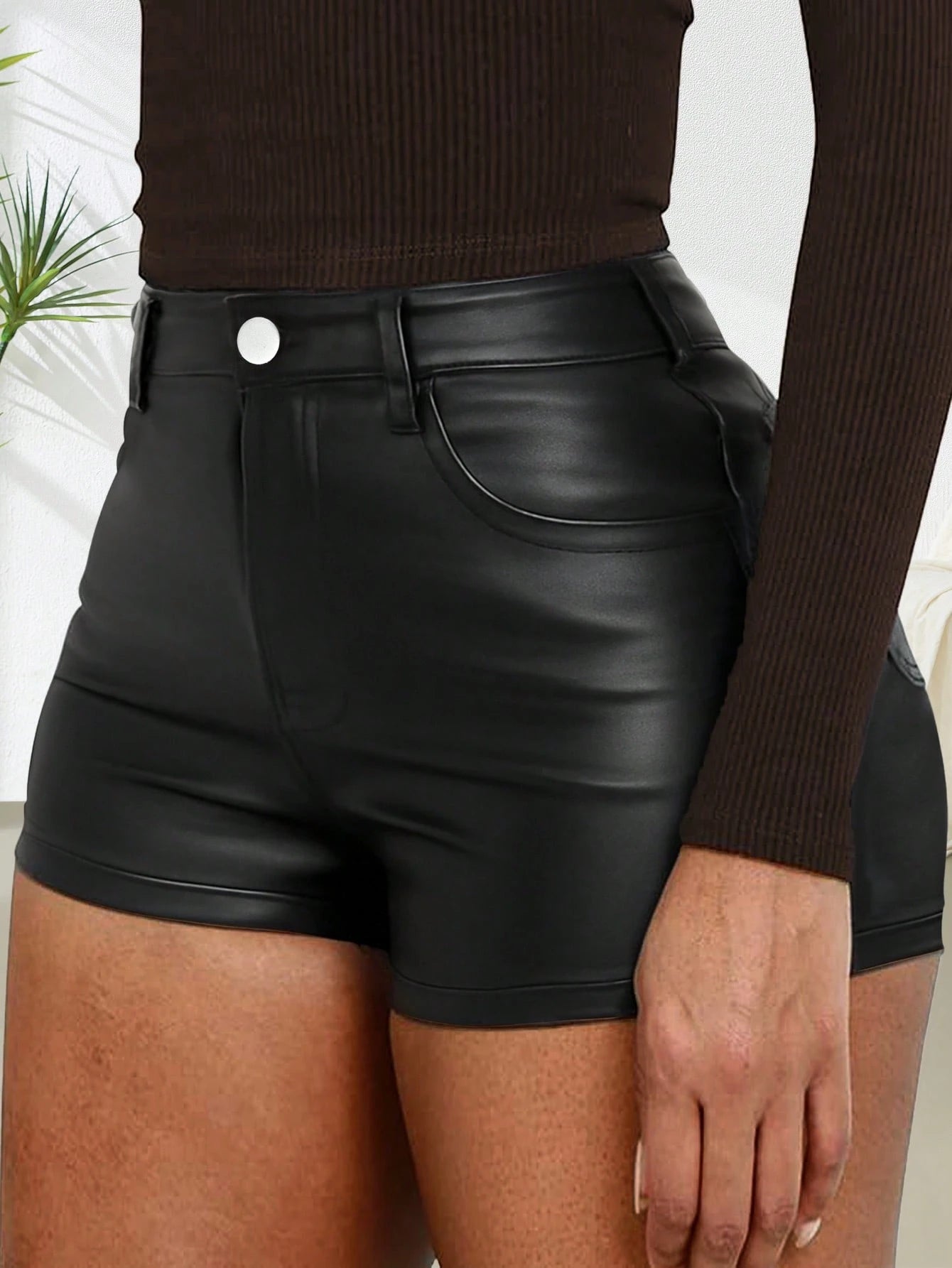 Women's Solid Color Metallic PU Leather Pocket Sexy Shorts Black Summer