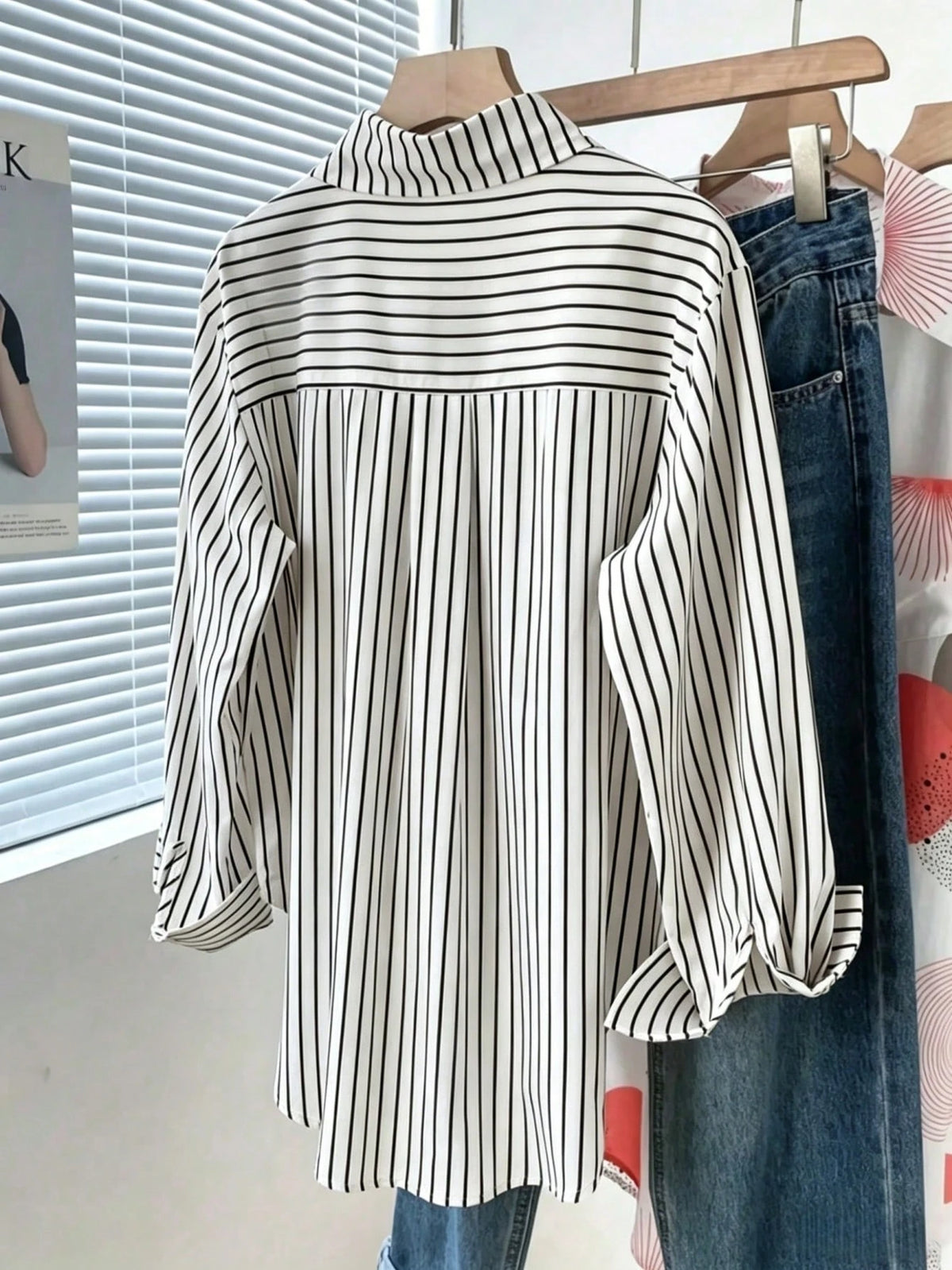 Women's Striped Button-Front Pocket Shirt, Casual Everyday Wear Spring