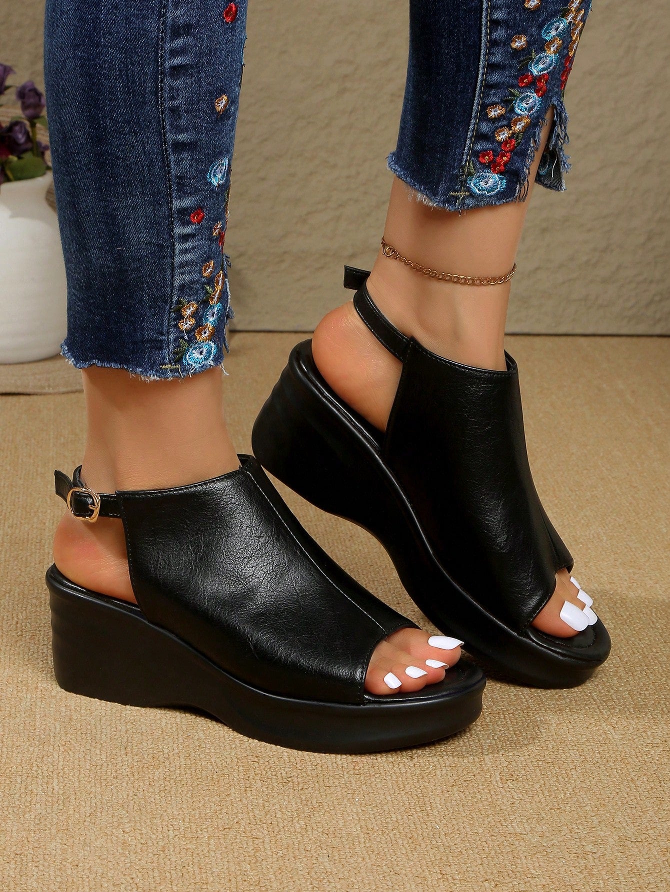 Women's Thick Sole Wedge Sandals Open Toe High Heel Wedge Casual Lightweight Fashion Buckle Strap Sandals