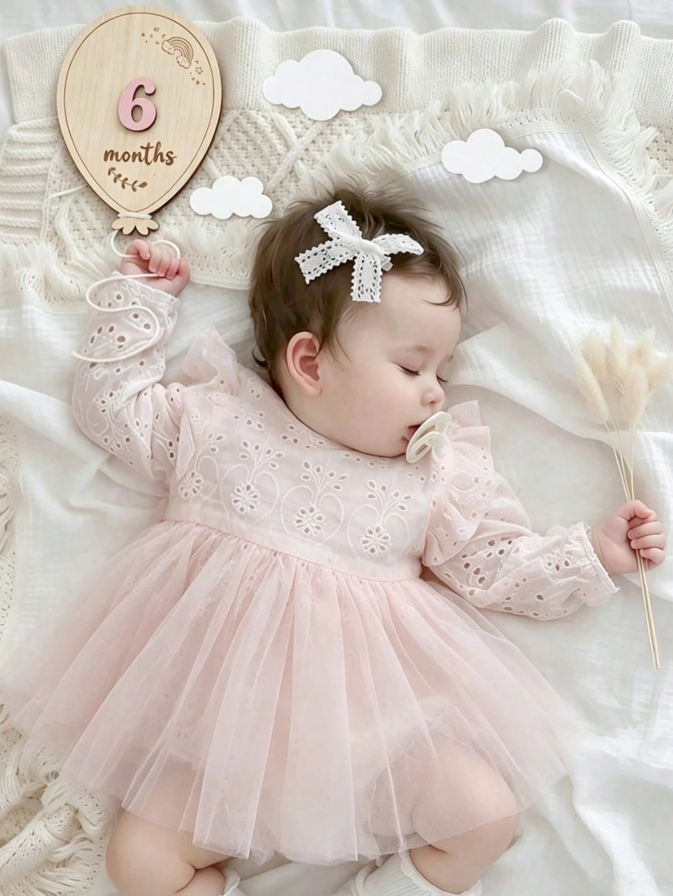 Wooden Balloon Milestone Sign Set, Interchangeable Milestone Card Set, Double-Sided Baby Milestone Birth Announcement Board, Newborn 1-12 Months Photo Props, Boy Girl Balloon Milestone Sign, Number Mo