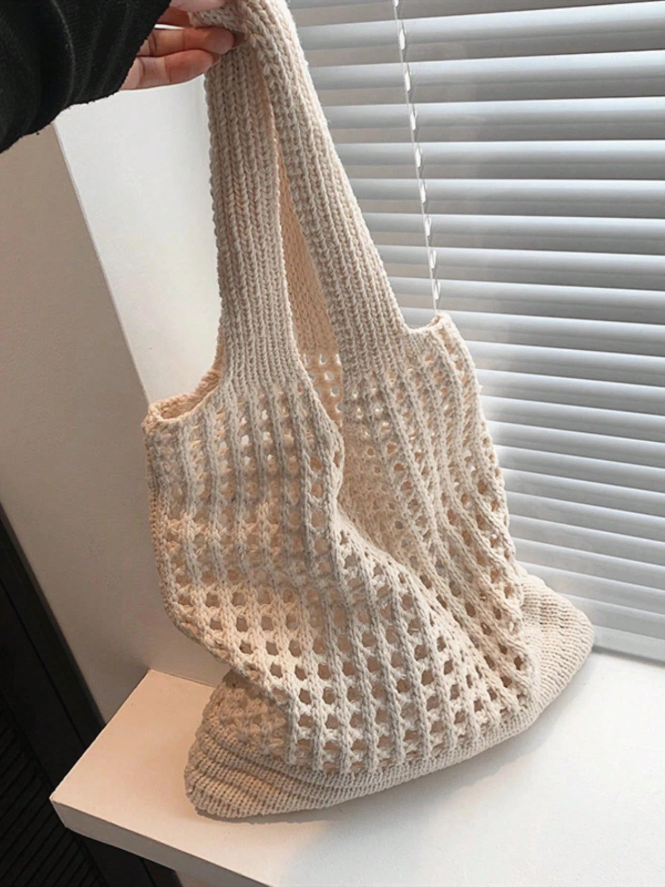 Yogodlns Women's Knitted Hollow Woven Large Capacity Floral Decor Shopping Tote Bag, Crochet Woven Bag, Summer Beach Tote