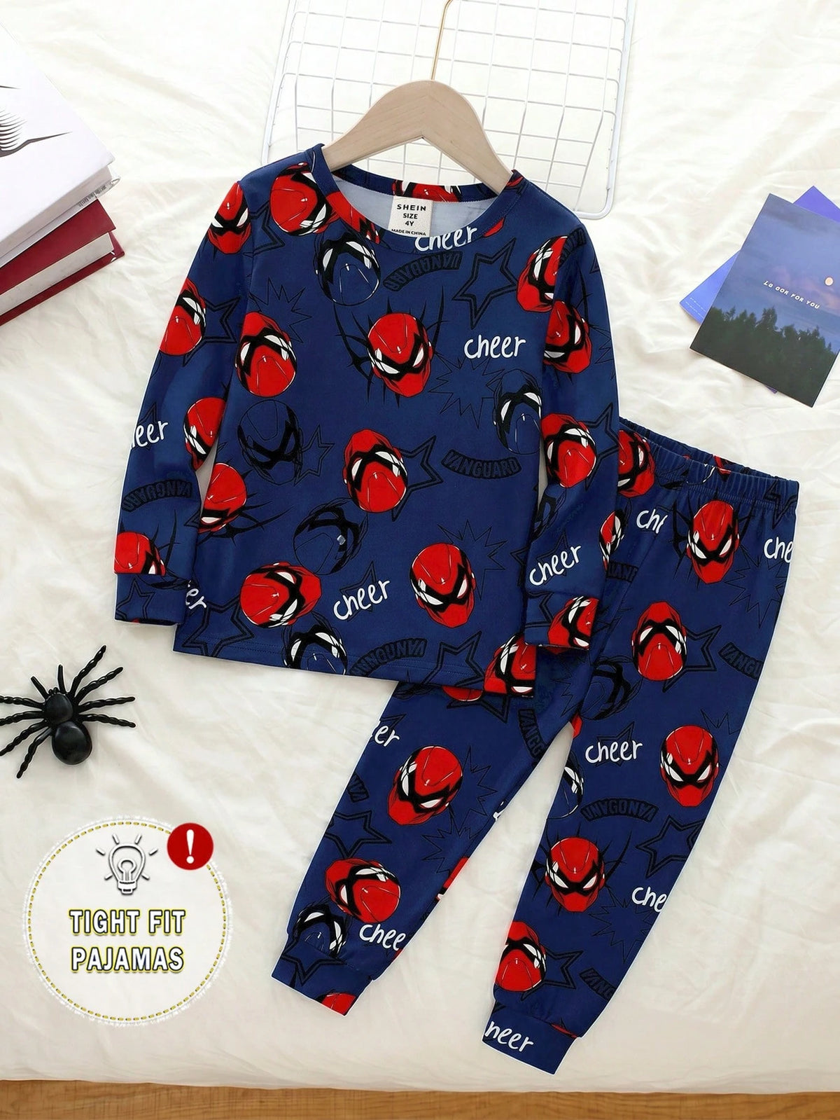 Young Boys Glow-In-The-Dark Spider Hero Cartoon Luminous Style Navy Blue Base With Red & Blue Fluorescent Print Knit Fabric Comfortable Soft Slim Fit Crew Neck Long Sleeve Pants 2-Piece Set Autumn/Win